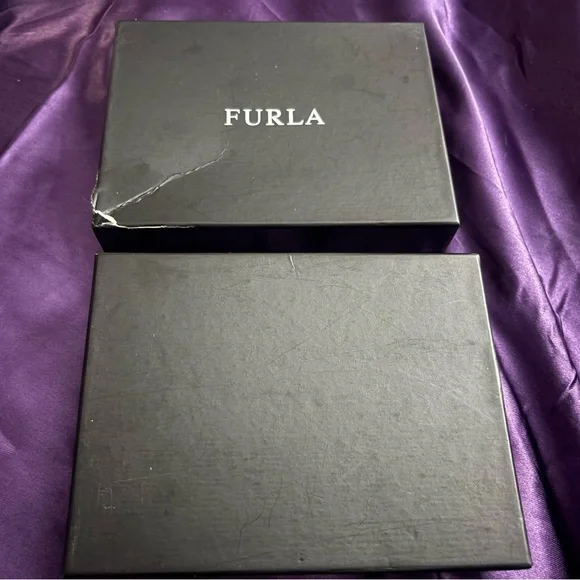 Furla Leather Wallet With Box And Dust Bag - Picture 3 of 16